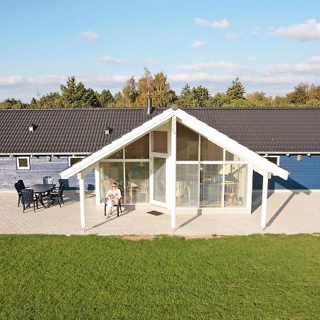 10 Person Holiday Home In R Dby Kramnitse Eksteriør bilde