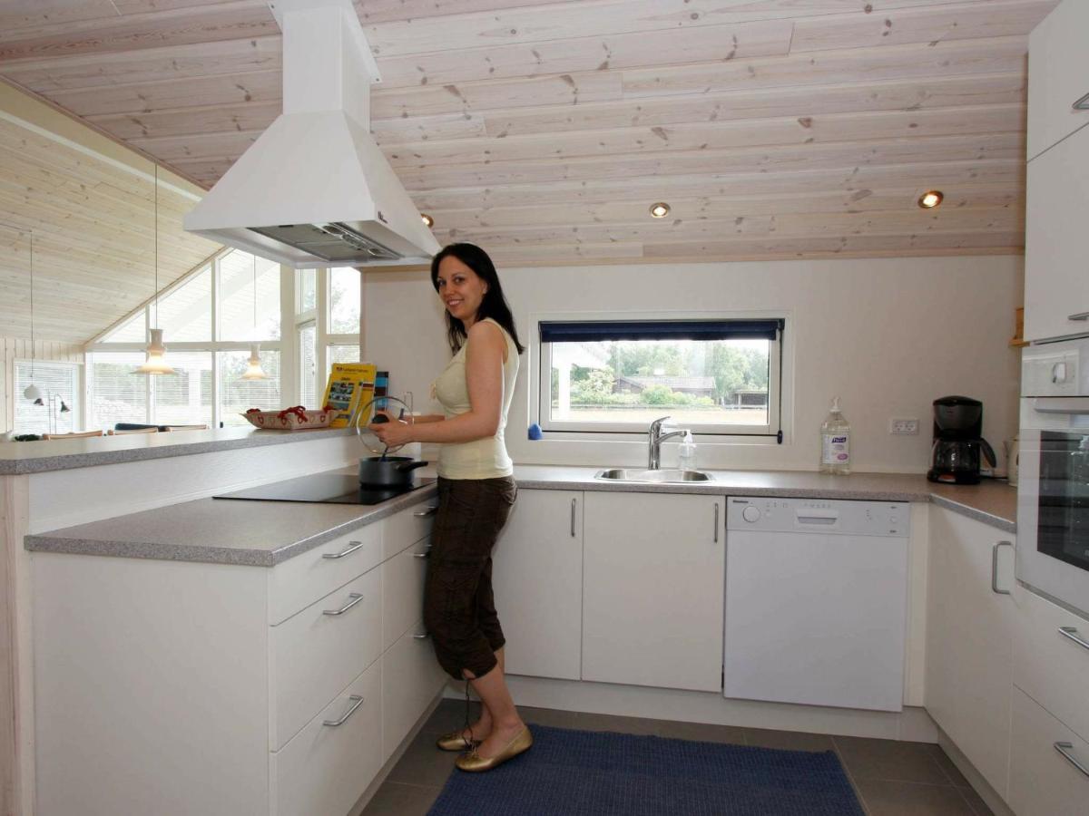 10 Person Holiday Home In R Dby Kramnitse Eksteriør bilde