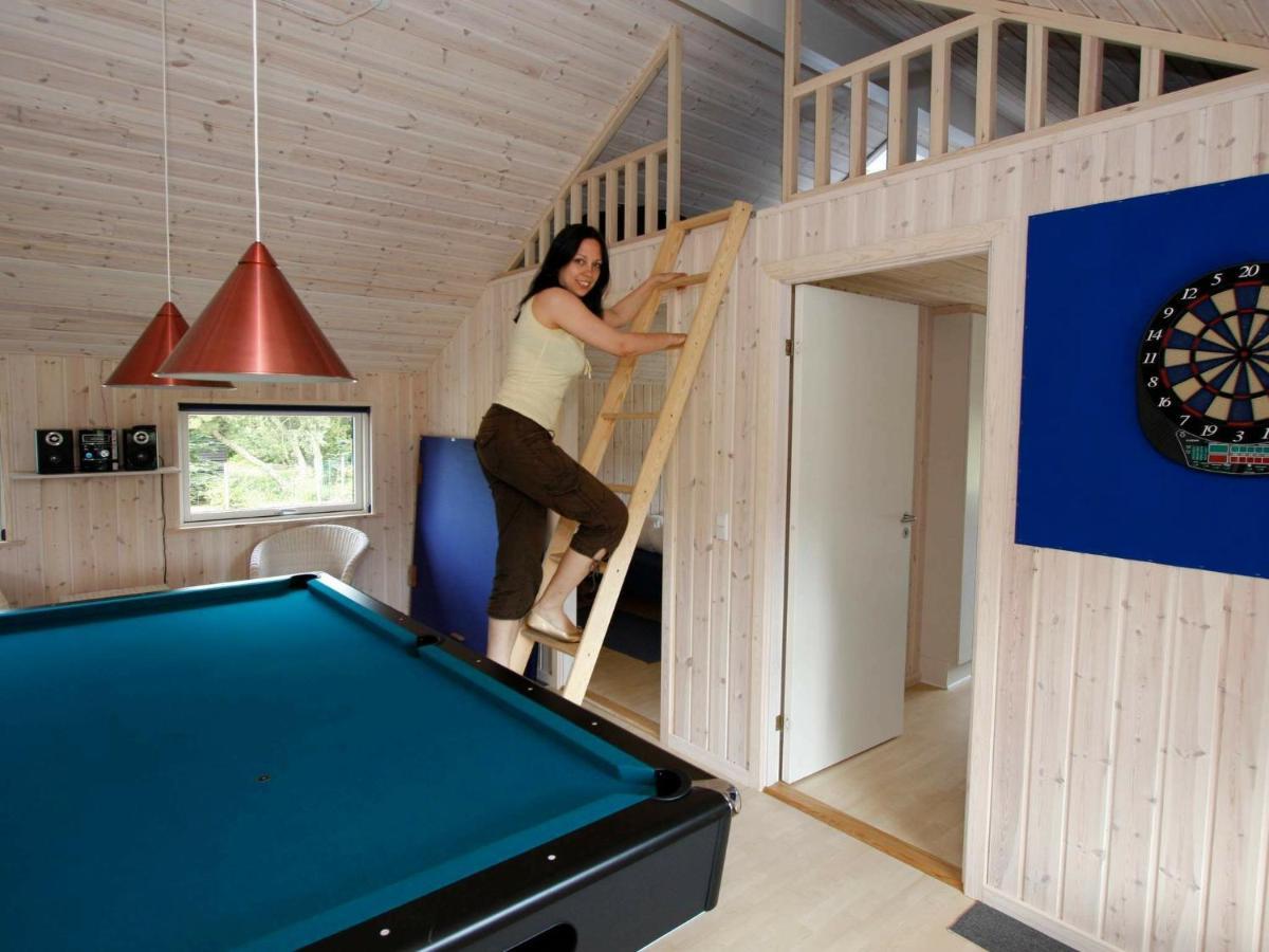 10 Person Holiday Home In R Dby Kramnitse Eksteriør bilde