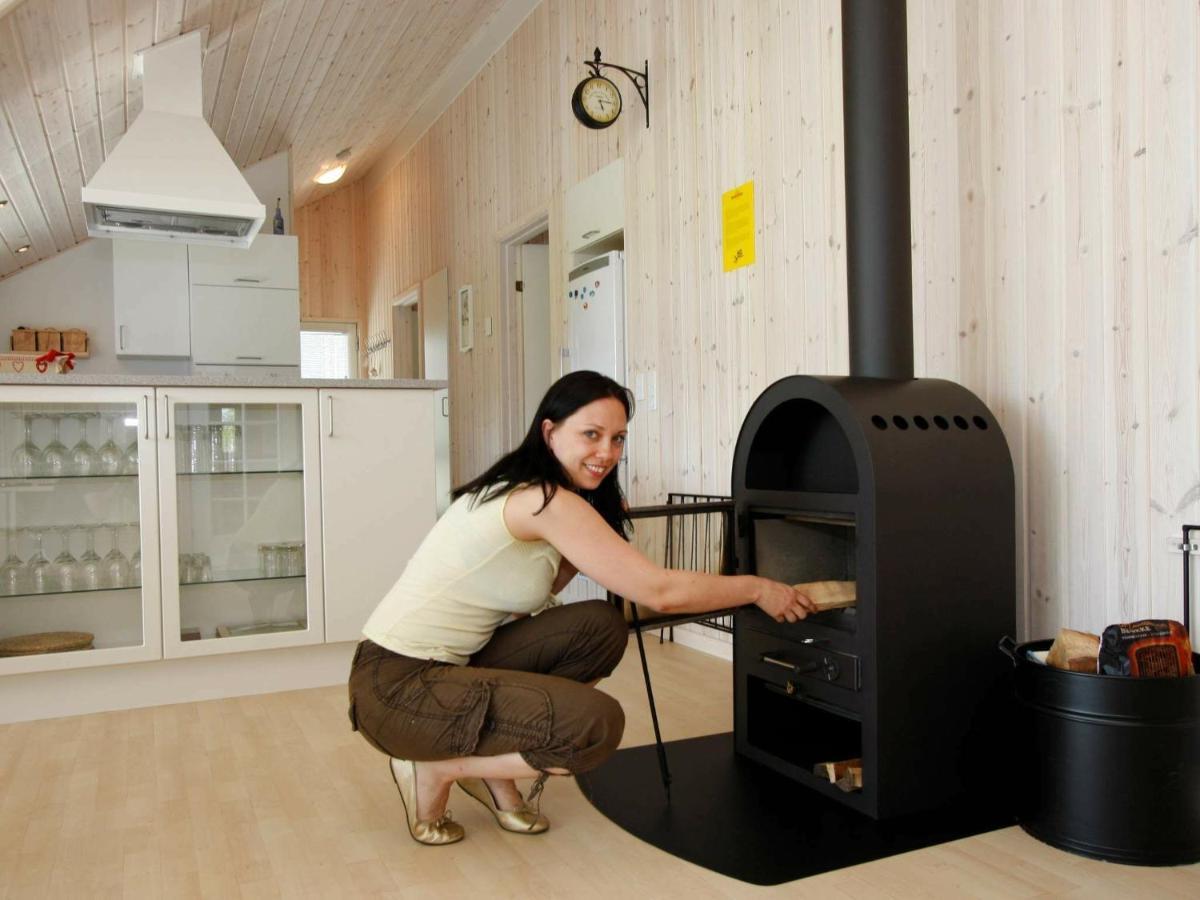 10 Person Holiday Home In R Dby Kramnitse Eksteriør bilde
